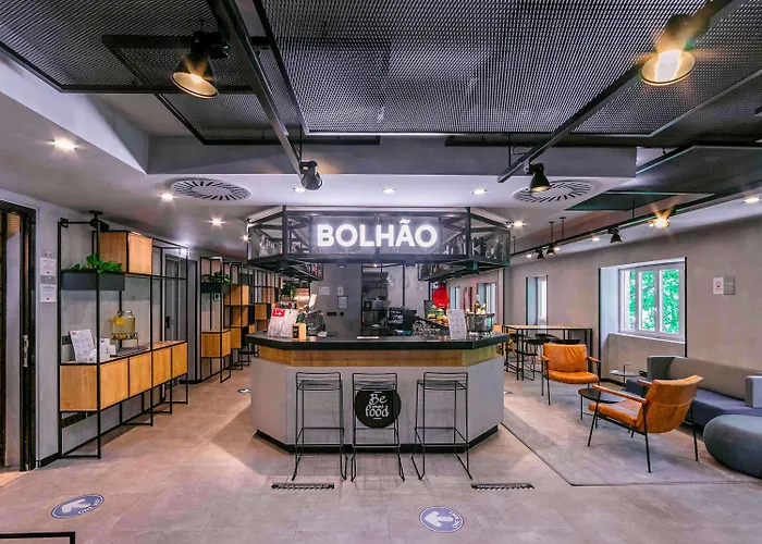 Ibis Centro Mercado BolhaoHotel Porto